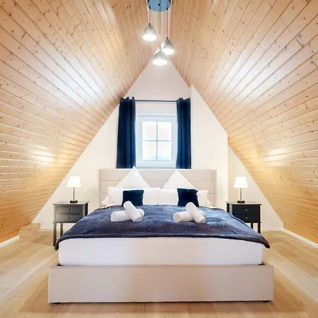 Neu Deluxe Suite Muensterblick, Maisonette, Kingsize Bett, Kueche, Netflix, Aussicht, E-Kamin Bad Sackingen Exterior photo