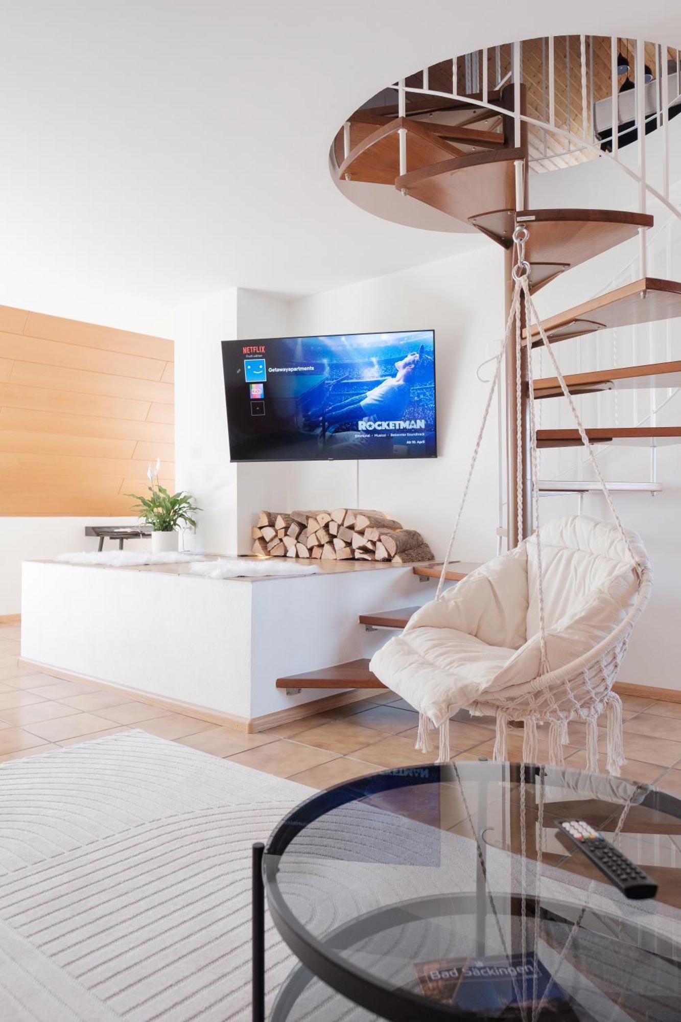 Apartment Neu Deluxe Muensterblick, Maisonette, Kingsize Bett, Kueche, Netflix, Aussicht, E-kamin *